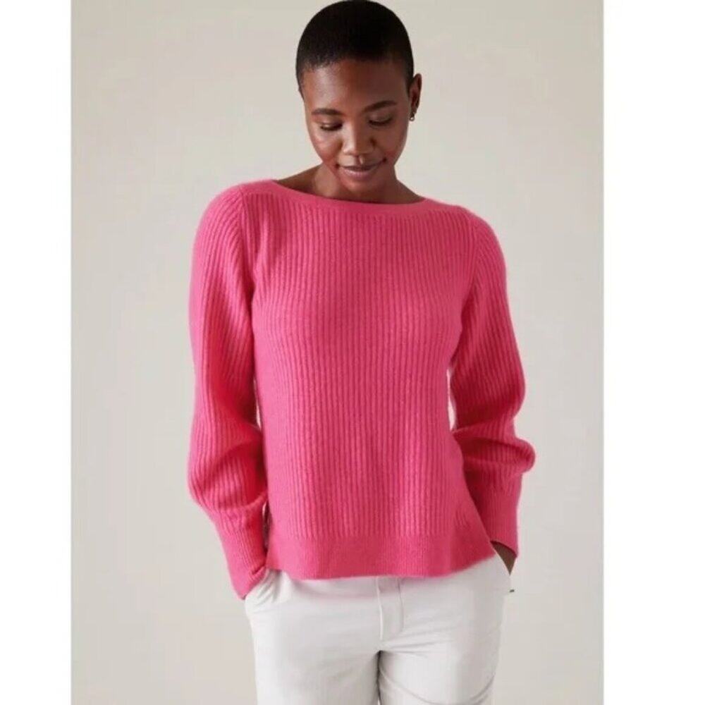 Athleta Layover Merino Wool Pullover Sweater in Tulip Pink